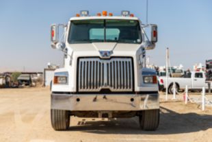 2017 WESTERN STAR 4700SB 6x4 Equipment Hauler