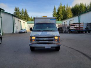 1998 Chevrolet 3500 / Grumman Olson Cargo Van