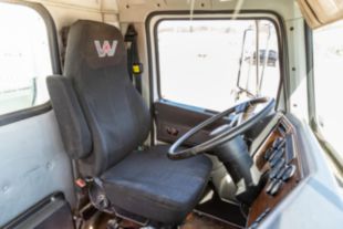 2017 WESTERN STAR 4700SB 6x4 Equipment Hauler