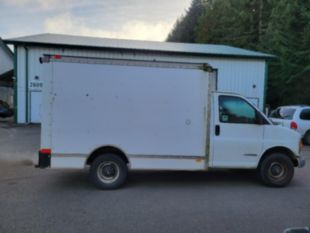 1998 Chevrolet 3500 / Grumman Olson Cargo Van