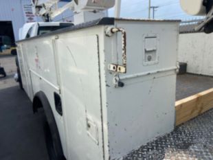 2016 Dodge  5500 Hemi Powered 4x4 Terex LT-40 Bucket Truck