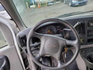 1998 Chevrolet 3500 / Grumman Olson Cargo Van