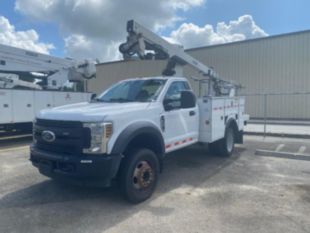 2019 Ford F-450 4x2 Versalift SST-36-NE Bucket Truck
