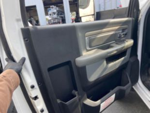 2016 Dodge  5500 Hemi Powered 4x4 Terex LT-40 Bucket Truck