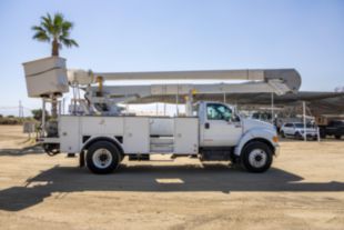 2017 International 7300 4x4 Terex 5TC-55 Bucket Truck