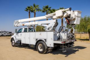 2017 International 7300 4x4 Terex 5TC-55 Bucket Truck