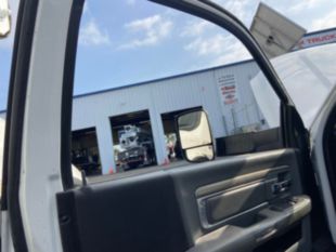 2016 Dodge  5500 Hemi Powered 4x4 Terex LT-40 Bucket Truck