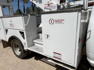 2017 Dodge 5500 4x4 Hemi Powered 2008 Terex HR-37M Material Handler Bucket Truck