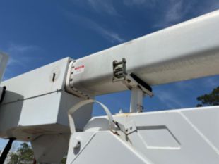 2017 Dodge 5500 4x4 Hemi Powered 2008 Terex HR-37M Material Handler Bucket Truck