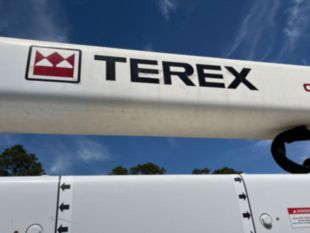 2017 Dodge 5500 4x4 Hemi Powered 2008 Terex HR-37M Material Handler Bucket Truck