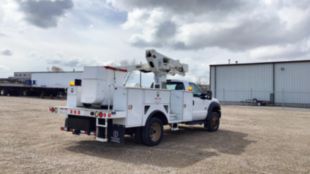 2015 Ford F-550 4x2 Versalift SST-37-EIH-01 Bucket Truck