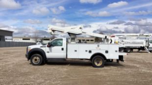 2015 Ford F-550 4x2 Versalift SST-37-EIH-01 Bucket Truck