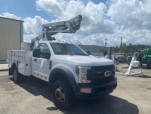 2019 Ford F-450 4x2 Versalift SST-36-NE Bucket Truck