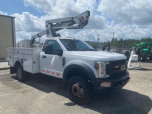 2019 Ford F-450 4x2 Versalift SST-36-NE Bucket Truck