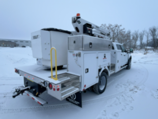2025 Ford F550 4x4 Versalift SST-40-EIH Bucket Truck
