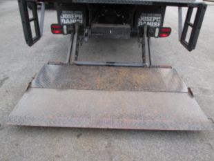 2007 UD 1400 Diesel 4x2 Box Truck