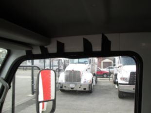 2007 UD 1400 Diesel 4x2 Box Truck