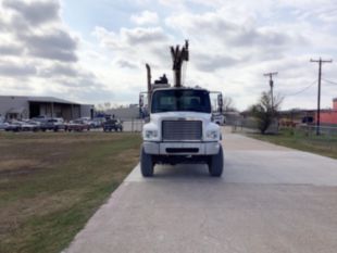 2007 Freightliner M2106 6x6 Pressure Digger