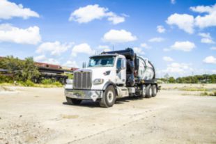 3,600 gal Environmental Recovery Vacuum Truck