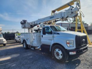 2019 Ford F-750 Diesel 4x2 Versalift TMD-2047T Digger Derrick Truck