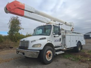 2004 Freightliner M2 4x2 Altec AA-755L Material Handler Bucket Truck