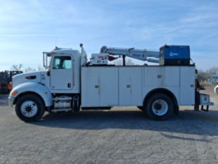 2016 Peterbilt 4x2 Stellar 10621 Service Truck