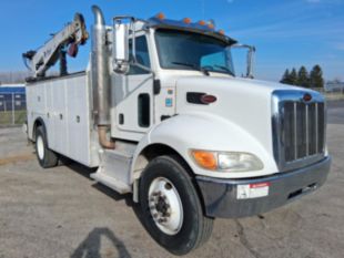 2016 Peterbilt 4x2 Stellar 10621 Service Truck