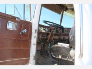 1990 Volvo WCA Diesel "NON-Runner" Roll Off