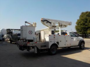 2014 Versalift VST-47MHI 2014 Dodge 5500 Regular Cab Bucket Truck