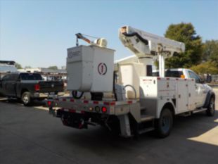 2014 Versalift VST-47MHI 2014 Dodge 5500 Regular Cab Bucket Truck