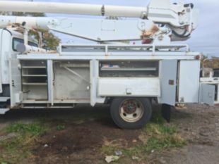 2004 Freightliner M2 4x2 Altec AA-755L Material Handler Bucket Truck