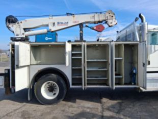 2016 Peterbilt 4x2 Stellar 10621 Service Truck