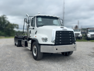2026 Freightliner 114SD 6x4 Galbreath U5-OR-174 Roll-Off Truck