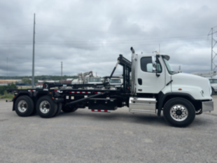 2026 Freightliner 114SD 6x4 Galbreath U5-OR-174 Roll-Off Truck