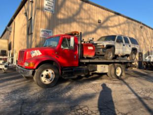 2001 IHC 4700 Diesel 4x4 Roll Back Wrecker Truck