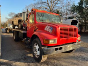 2001 IHC 4700 Diesel 4x4 Roll Back Wrecker Truck