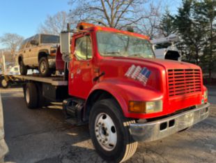 2001 IHC 4700 Diesel 4x4 Roll Back Wrecker Truck