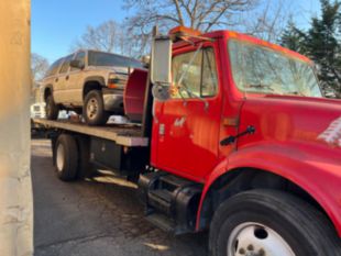 2001 IHC 4700 Diesel 4x4 Roll Back Wrecker Truck