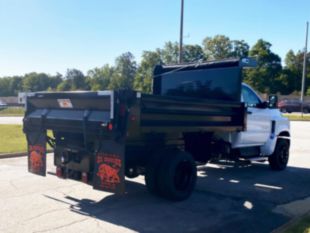 2022 Chevrolet 4x2 11' Square Body Dump Truck