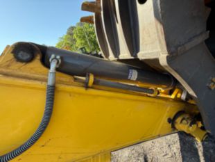 2024 Komatsu PC 490LC-11 Excavator