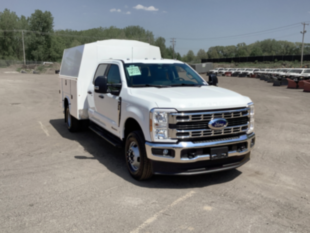 2025 Ford F350 4x4 Service Truck