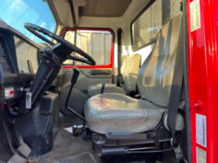 2001 IHC 4700 Diesel 4x4 Roll Back Wrecker Truck