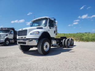 2020 Freightliner M2106 6x6 Daycab Tractor