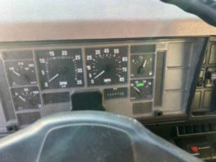 2001 IHC 4700 Diesel 4x4 Roll Back Wrecker Truck