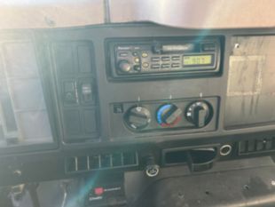 2001 IHC 4700 Diesel 4x4 Roll Back Wrecker Truck