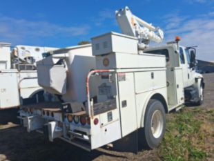 2009 Int'l 4300 4x2 Altec TA-40 Bucket Truck