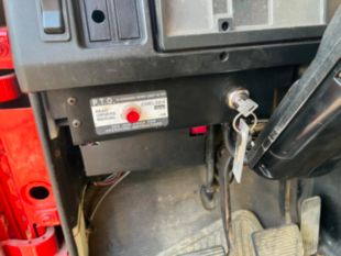 2001 IHC 4700 Diesel 4x4 Roll Back Wrecker Truck