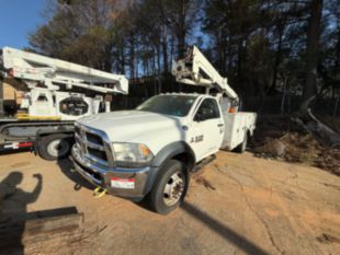 2014 Dodge 5500 Diesel 4x4 Versalift SST-40-EIH Bucket Truck
