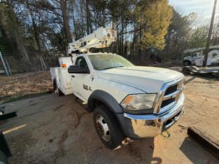 2014 Dodge 5500 Diesel 4x4 Versalift SST-40-EIH Bucket Truck