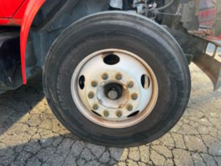2001 IHC 4700 Diesel 4x4 Roll Back Wrecker Truck